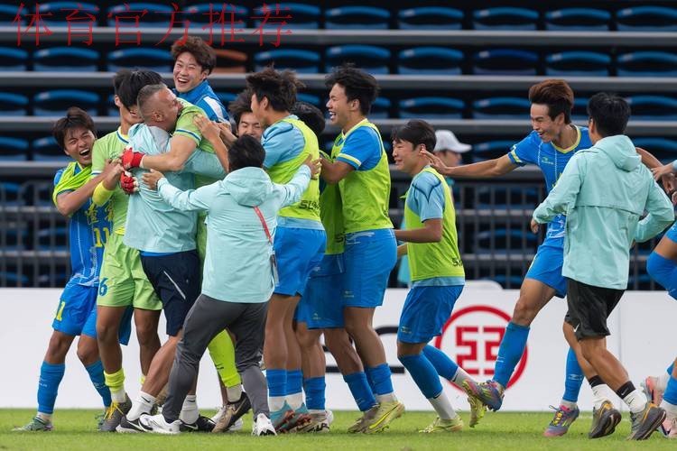 全运男足U18组复赛开赛 魏吉祥到沈阳赛区观战